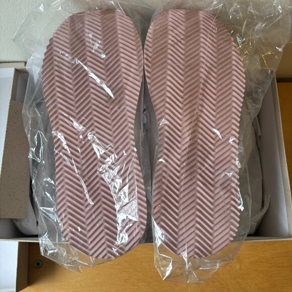 Dolce & Gabbana DG Cushion Low Top Sneakers in Bianco/Rosa - Picture 5 of 7